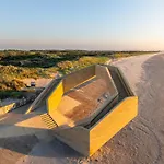 Ambassador De Panne