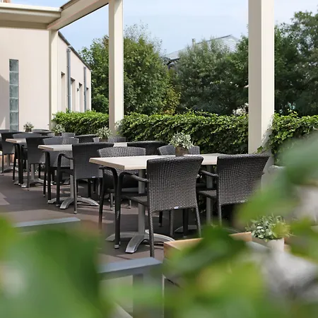 Hotell Ambassador De Panne