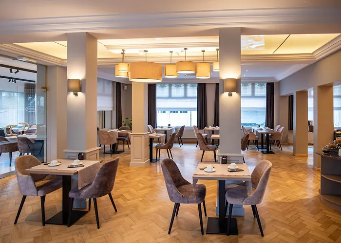 Hotel Ambassador De Panne